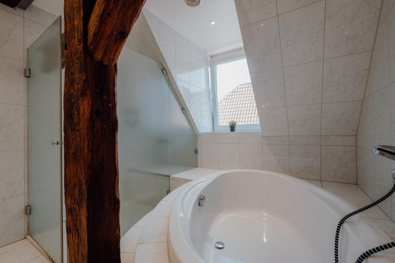 Luxurioese Und Stilvolle Ferienwohnung In Bester Lage Bremens Buitenkant foto